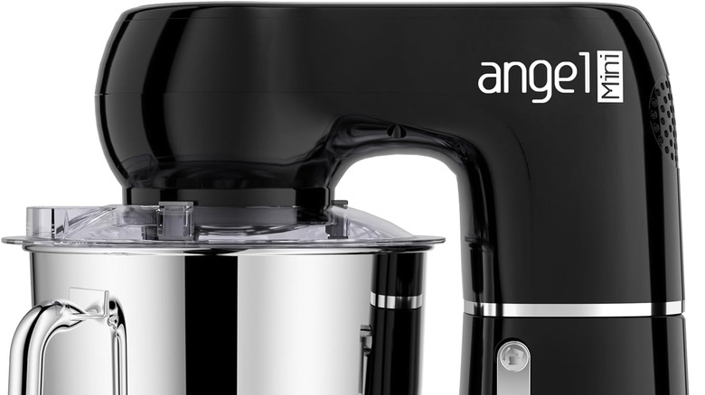 the Mini Angel mixer