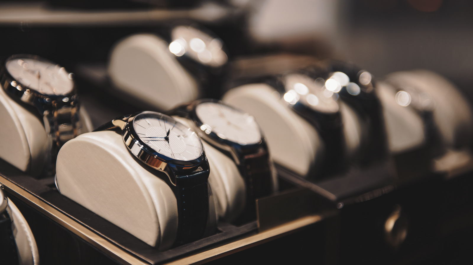 5 Watch Trends That Need to Go in 2024 - Our Culture
