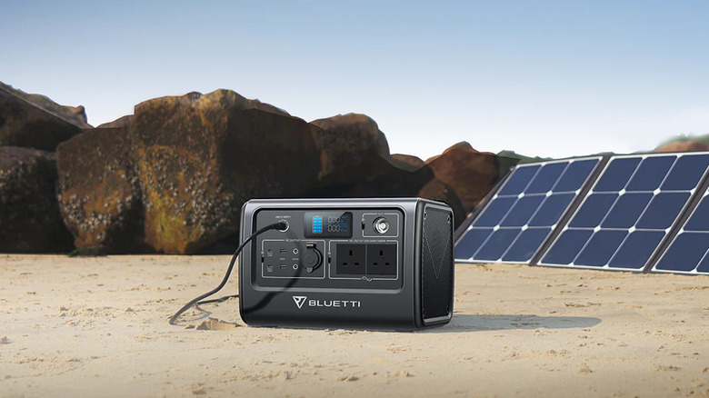 Bluetti portable power station and solar panels