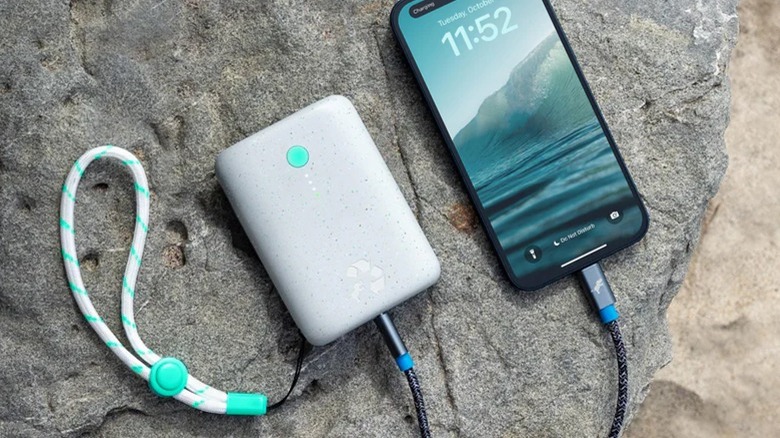 A Nimble Champ power bank and smartphone