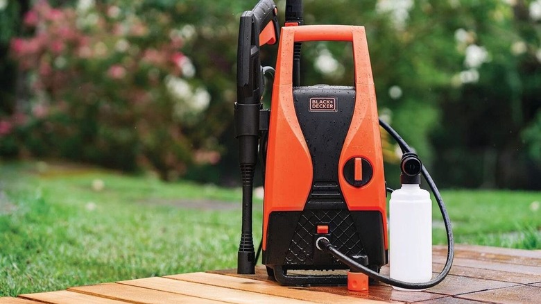 Black & Decker pressure washer