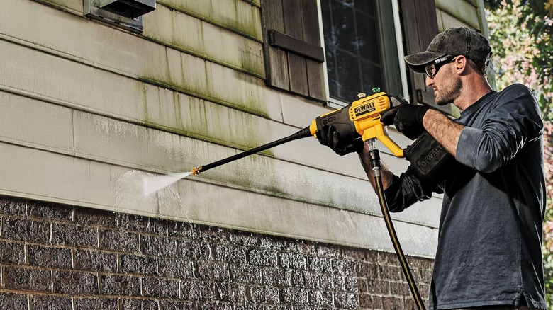 DeWalt pressure washer