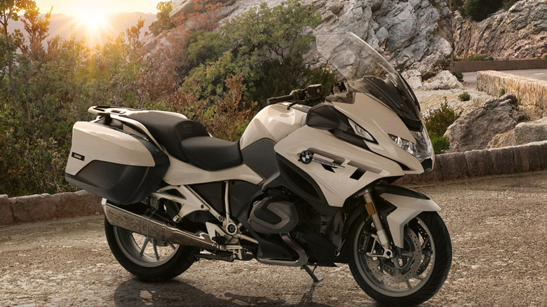 White and black BMW R1250RT promo image