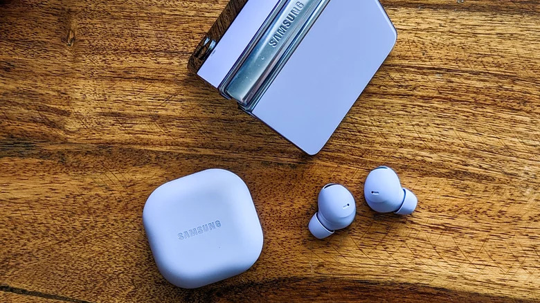 A Samsung Z Flip 4 and the Galaxy Buds 2 Pros