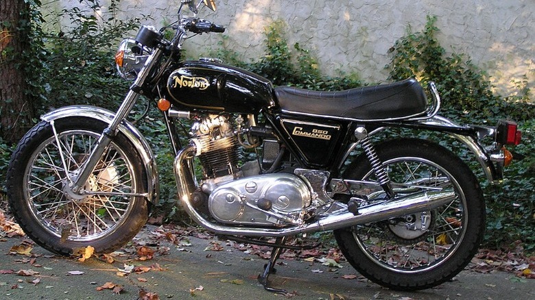 1973 Norton Commando 850