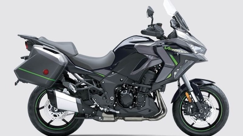 Kawasaki Ninja Versys 1100 SE LT promotional image