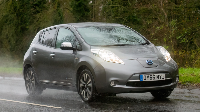 2016 Nissan LEAF