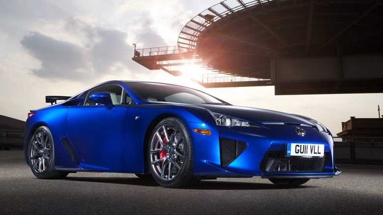 Lexus LFA in blue