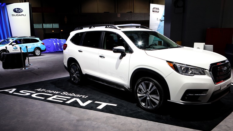 White 2018 Subaru Ascent