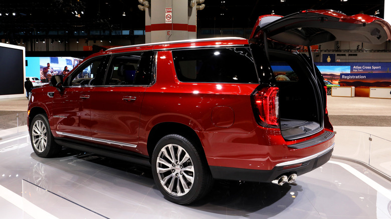 red gmc yukon denali truck suv autoshow