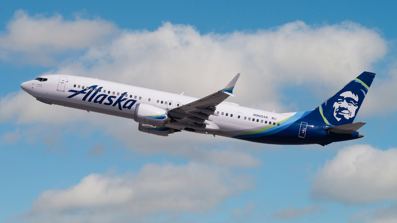 Alaska Airlines plane and flight