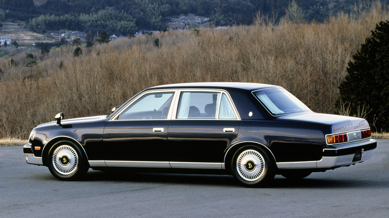 JDM Toyota Century 1997 side profile