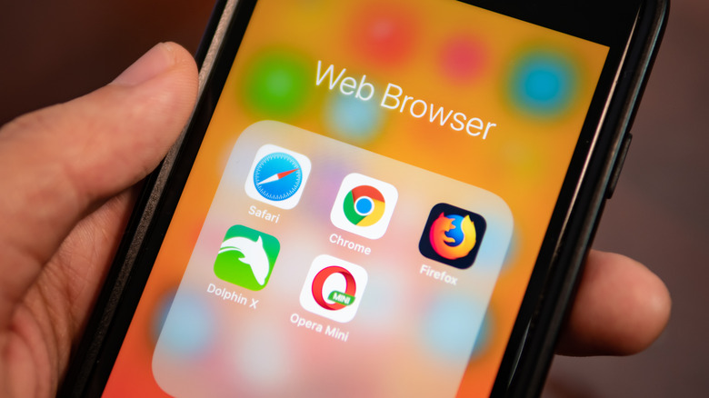 Web Browser apps in folder on iPhone