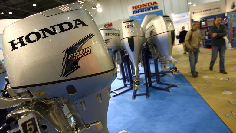 honda outboard motor engine showroom