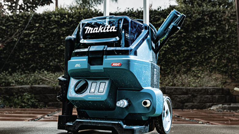 Makita's pressure washer outside