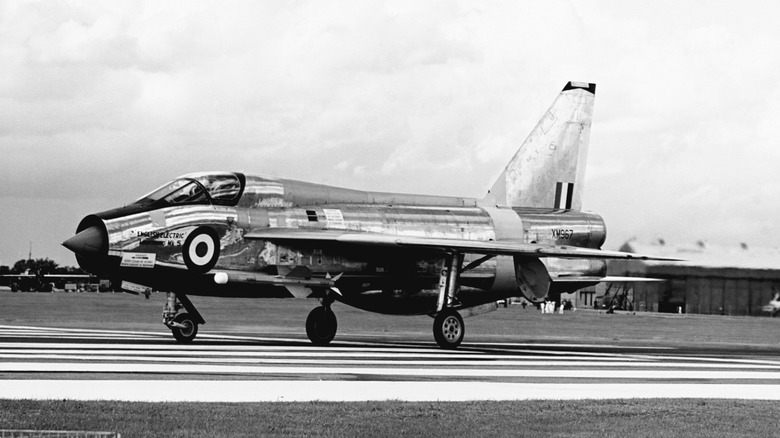 English Electric Lightning T.5 model