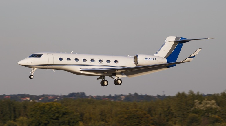 Gulfstream G650 landing