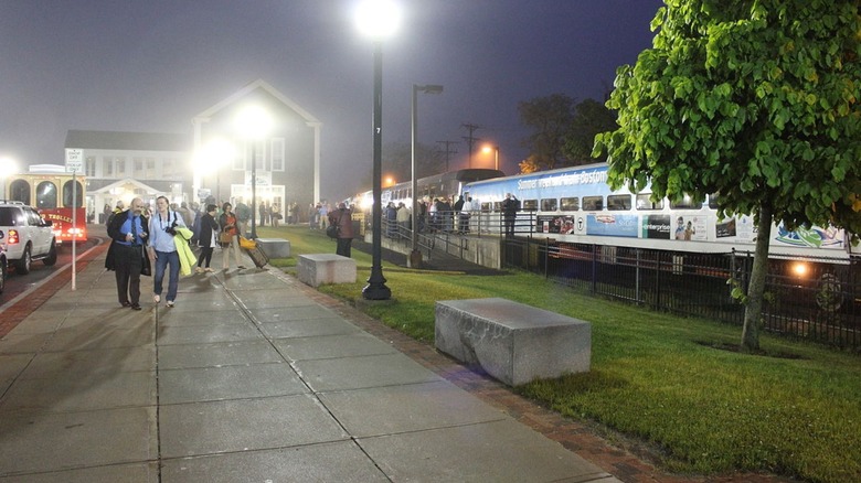 CapeFLYER passengers disembarking at night