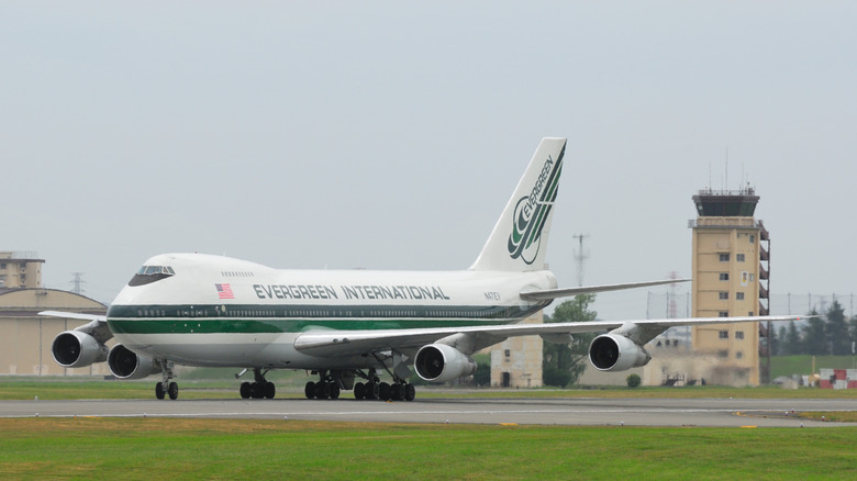 An old Boeing 747-200 in Evergreen International livery