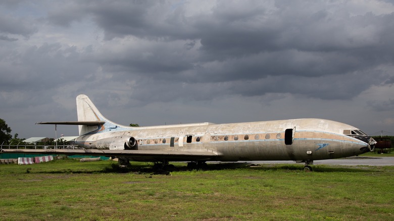 Sud Aviation SE-210 Caravelle on grass