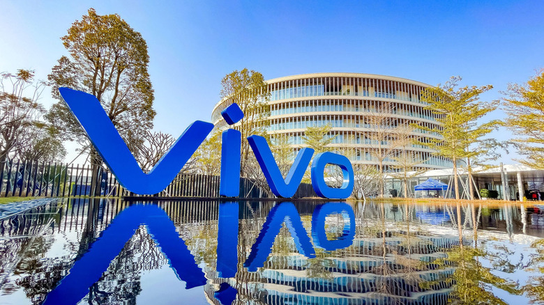 Vivo logo outside an office building