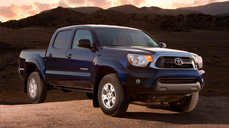 dark blue second generation 2015 Toyota Tacoma in desert