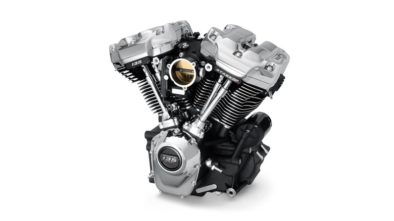 Harley-Davidson Screamin' Eagle 135 Stage IV Engine in chrome