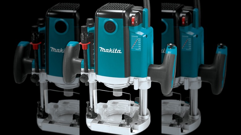 Makita 3‑1/4 HP* Plunge Router, with Variable Speed