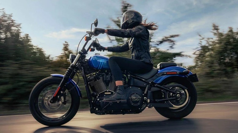 Woman riding Street Bob 114