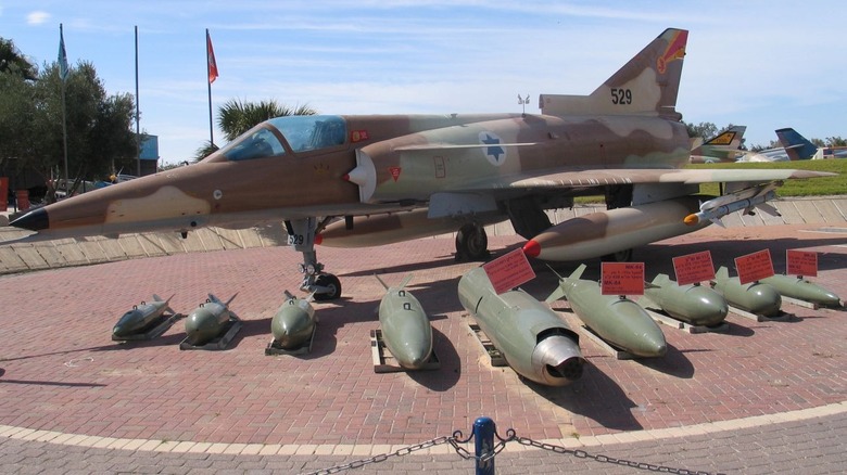 Israeli Kfir and weapons museum