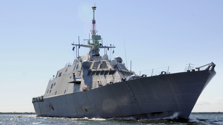 Littoral Combat Ship USS Freedom at sea