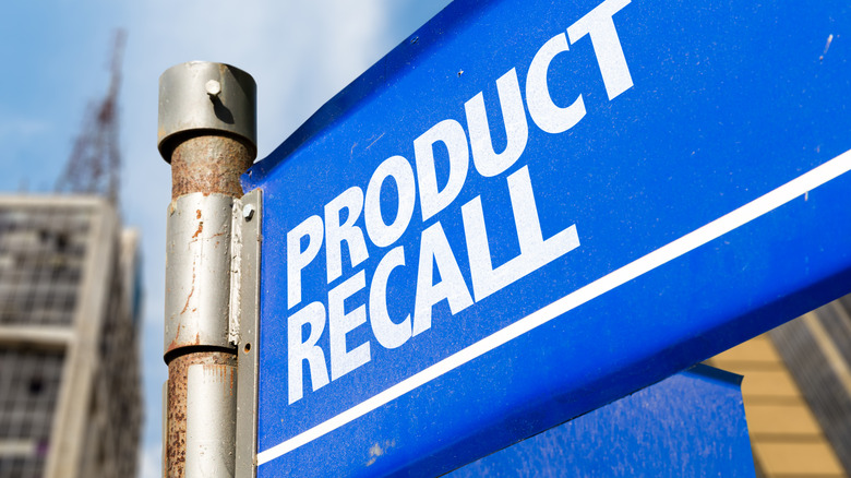 product recall street sign