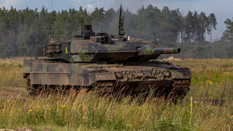 A Leopard 2 tank