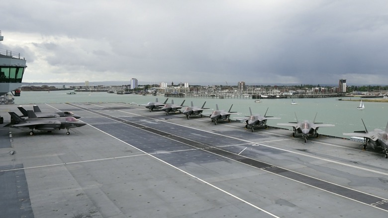 F-35C on aircraft carrier