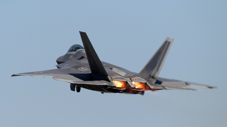 F-22 raptor