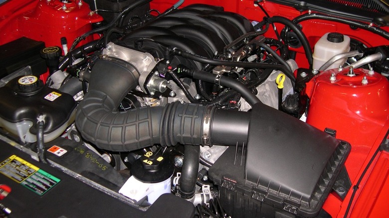 Ford Mustang 4.6L V8 engine bay