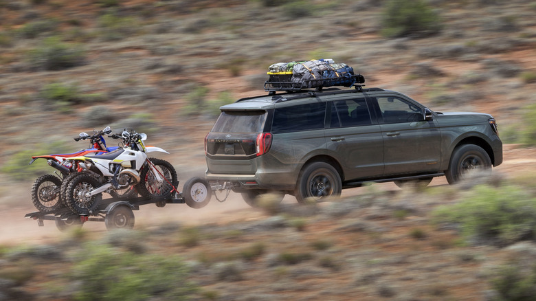 2025 Ford Expedition towing off-road