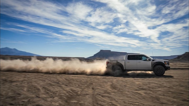 Ford F-150 Raptor Crew Cab