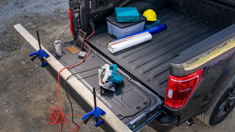 Ford F-150 truck bed