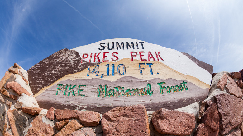 Pikes Peak sign