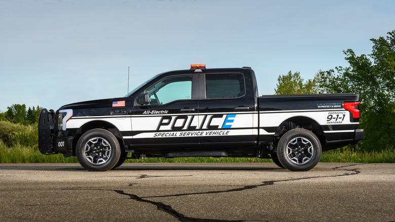 Ford-150 Lightning Pro SSV