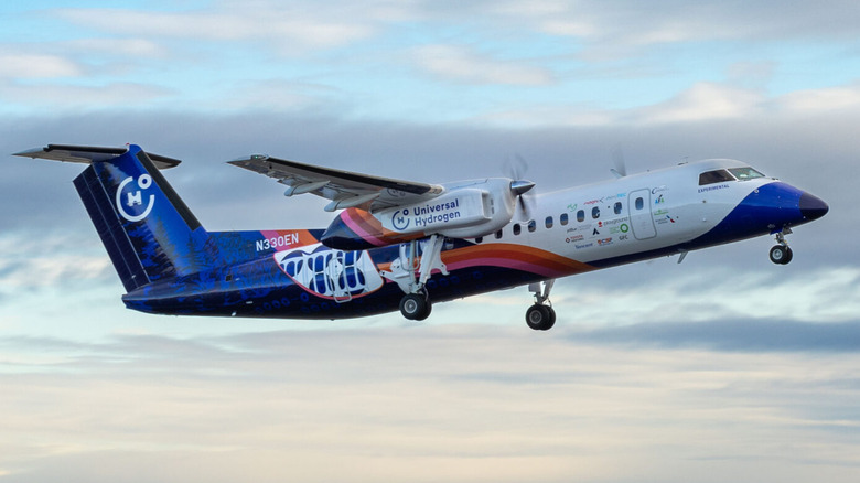 universal hydrogen plane in flight