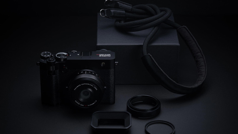 The Fujifilm GFX100RF kit in black