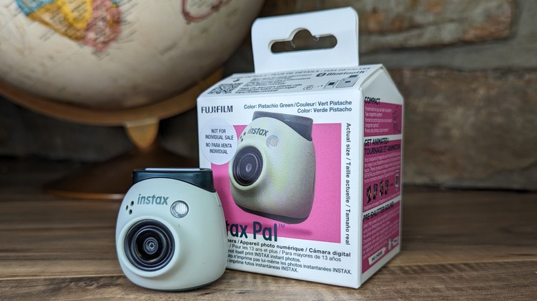 Fujifilm Instax Pal 