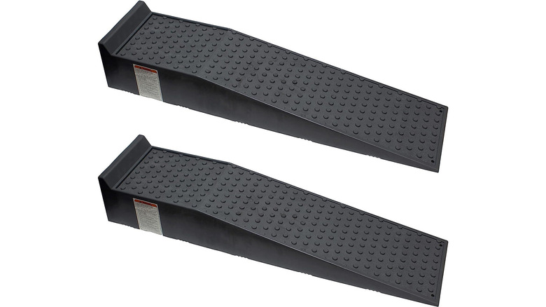 A pair of BISupply car ramps