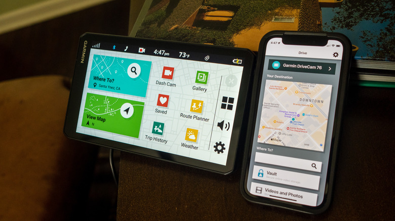 Garmin DriveCam 76 GPS and Garmin Drive App