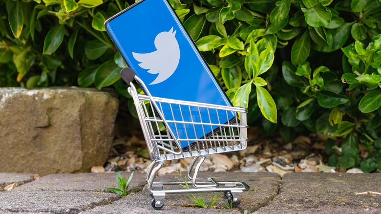 twitter smartphone shopping cart stock