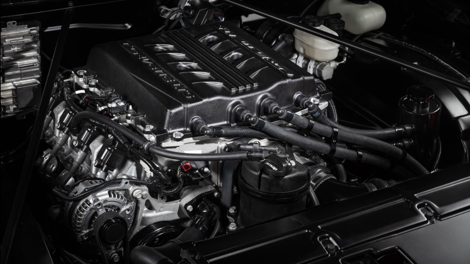 GM LT4 Vs. LT5 Engine: What's The Difference?