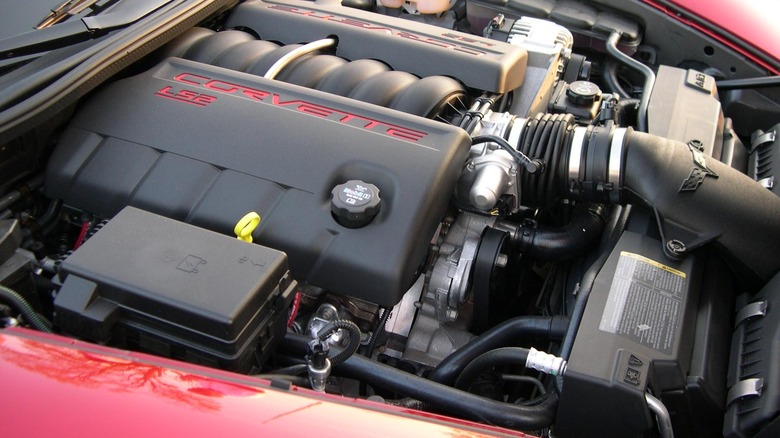 GM 6.0L LS2 engine in Chevrolet Corvette