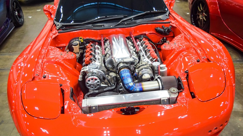 GM's LSX Vs. LS7 Engine: What's The Difference?